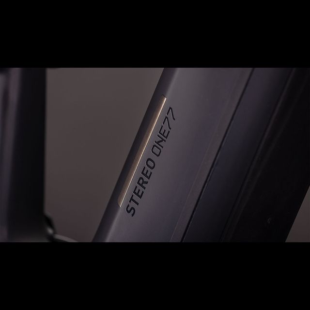 CUBE Stereo Hybrid ONE77 HPC SLX 800 sähköpyörä
